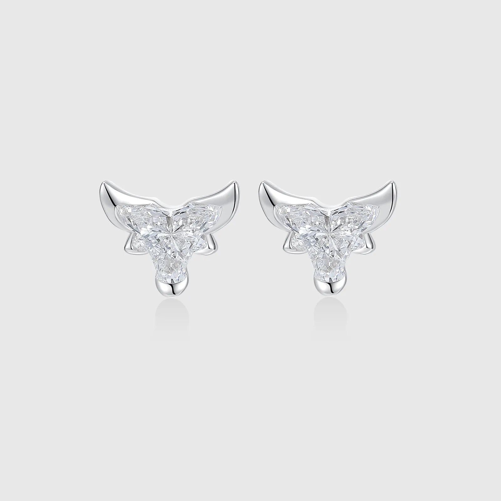 Boucle d'oreille à diamant en forme de taureau