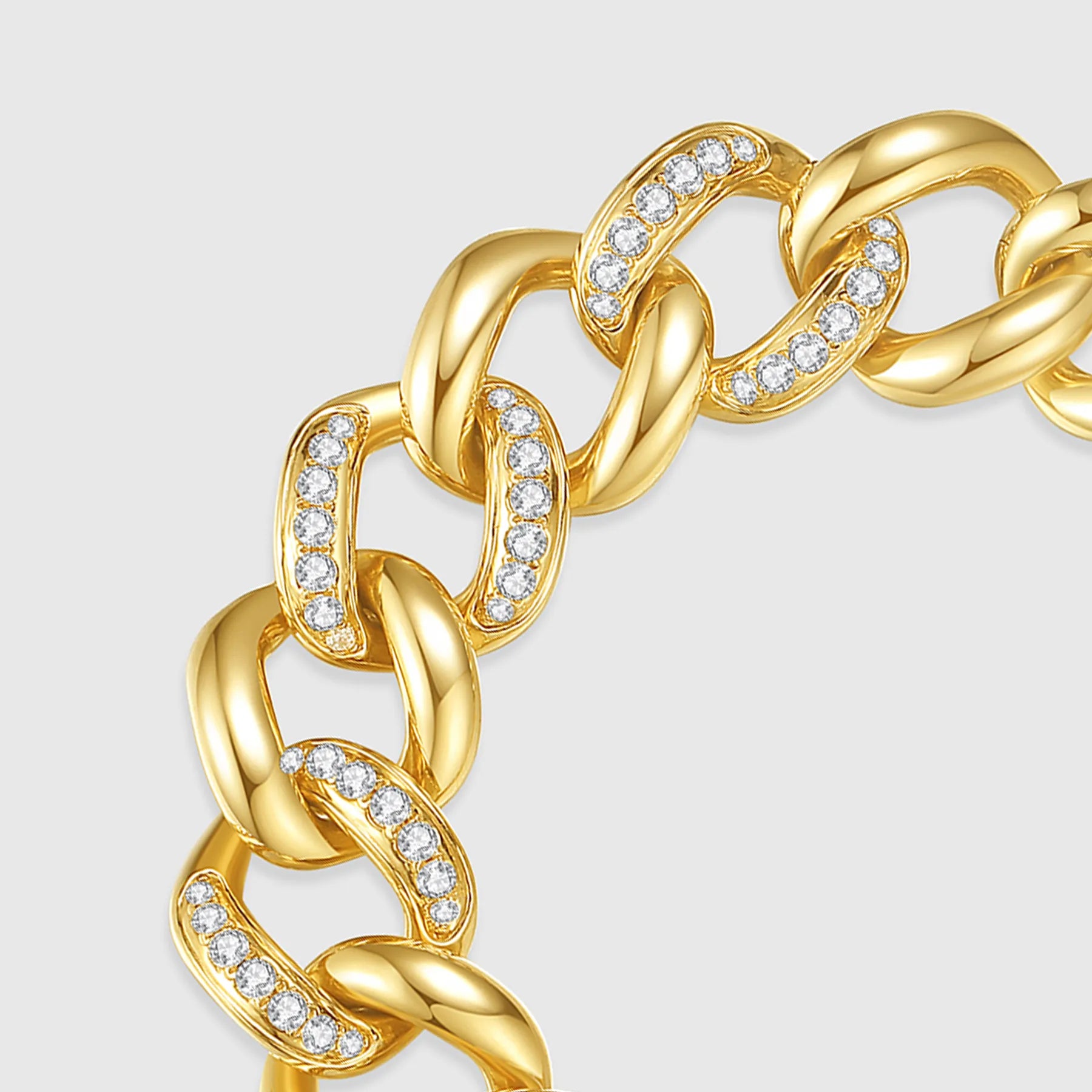 Gold Cuban chain bracelet with diamond links, detail view