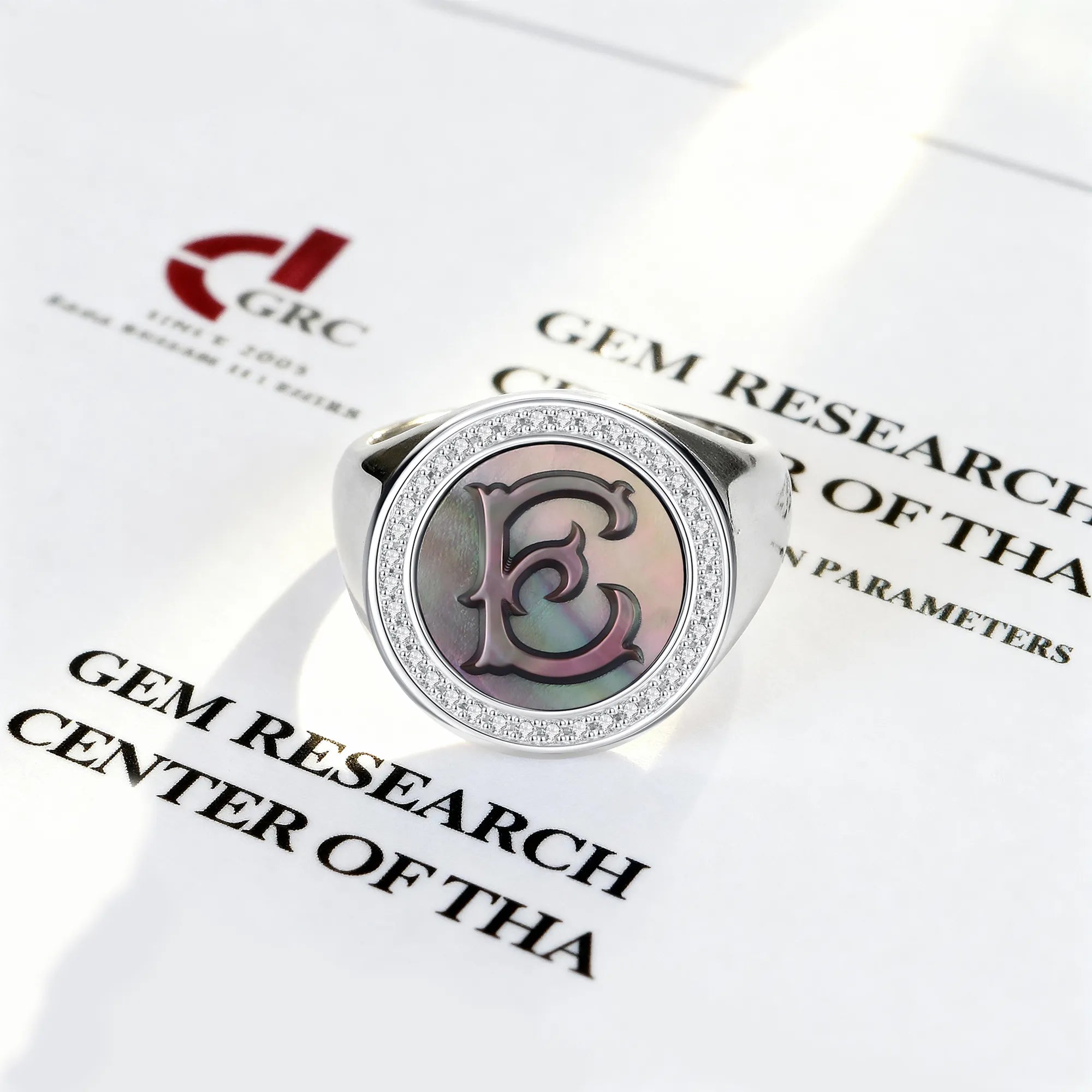 Custom Vintage Signet Alphabet Ring丨Initial E