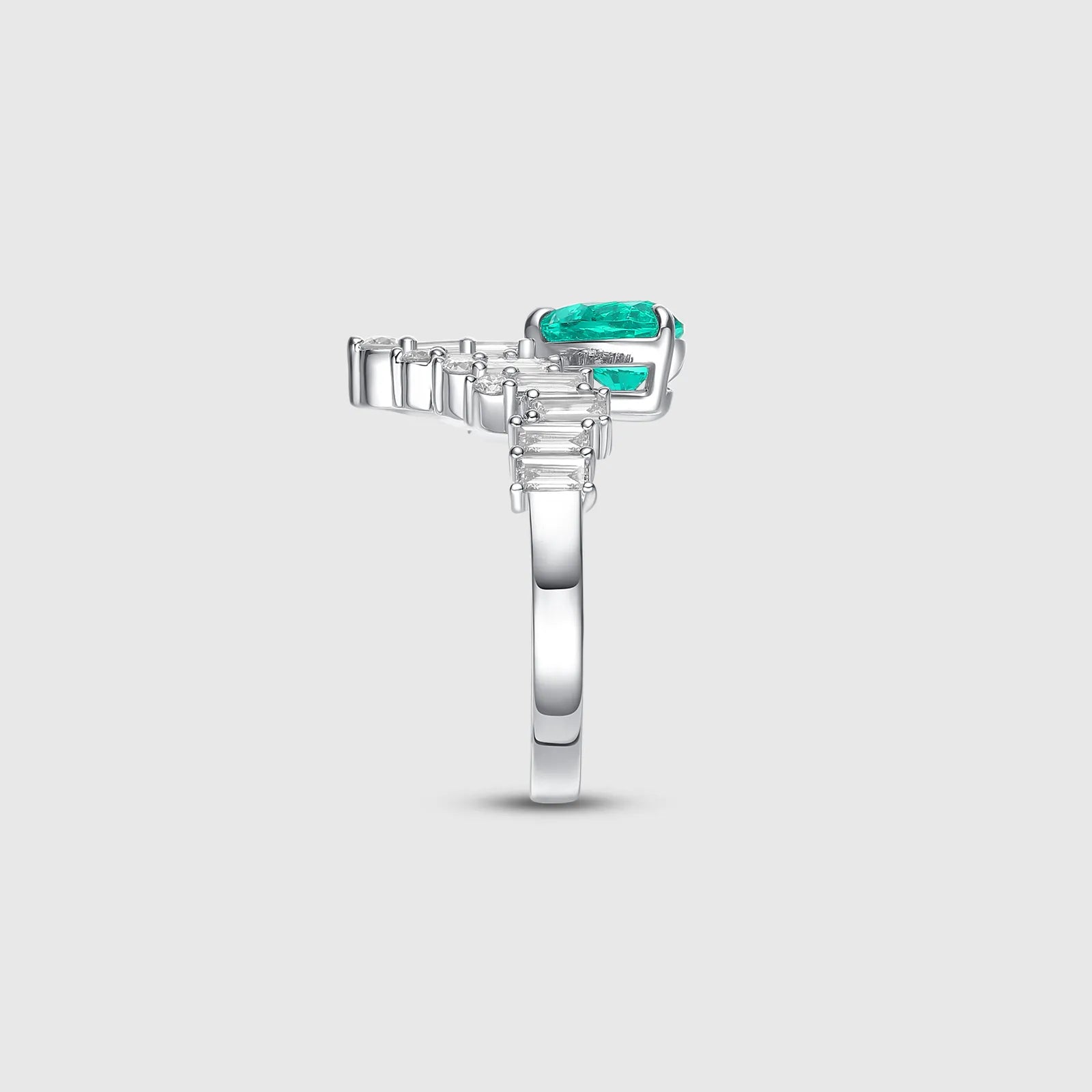 Elegant Heart-Cut Emerald & Baguette-Cut Gemstone Ring