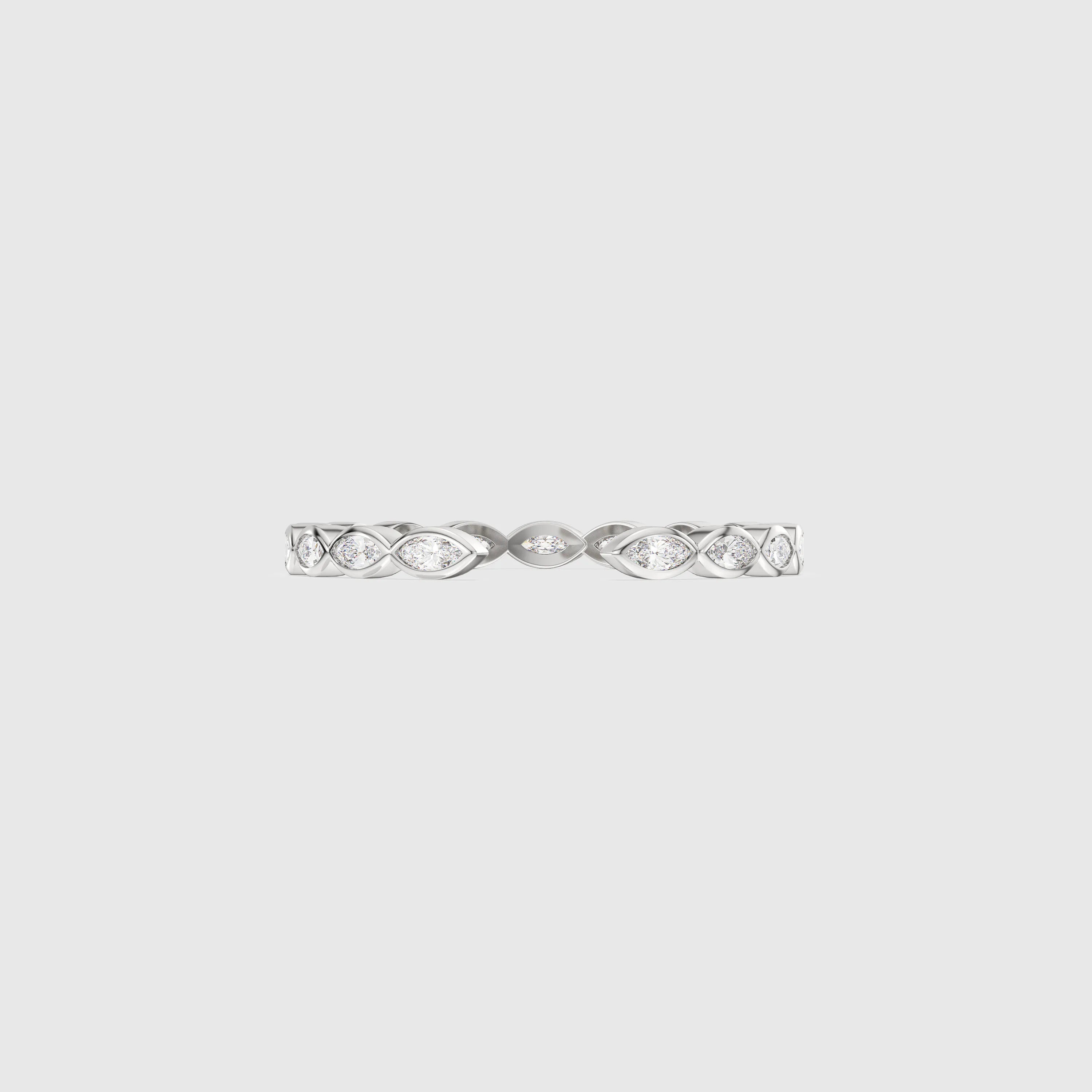 Bague minimaliste avec diamants en forme de poire et de rond