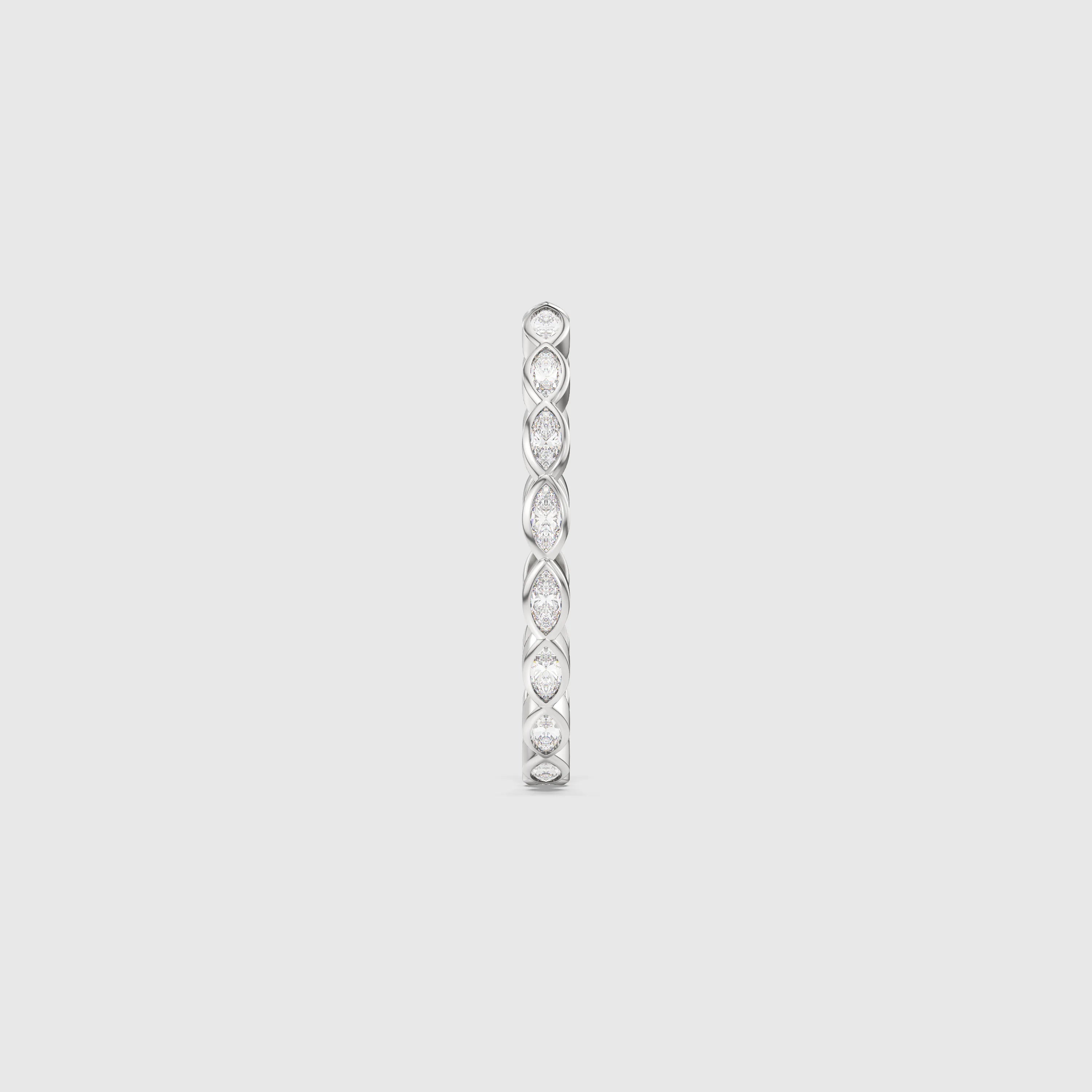 Bague minimaliste avec diamants en forme de poire et de rond