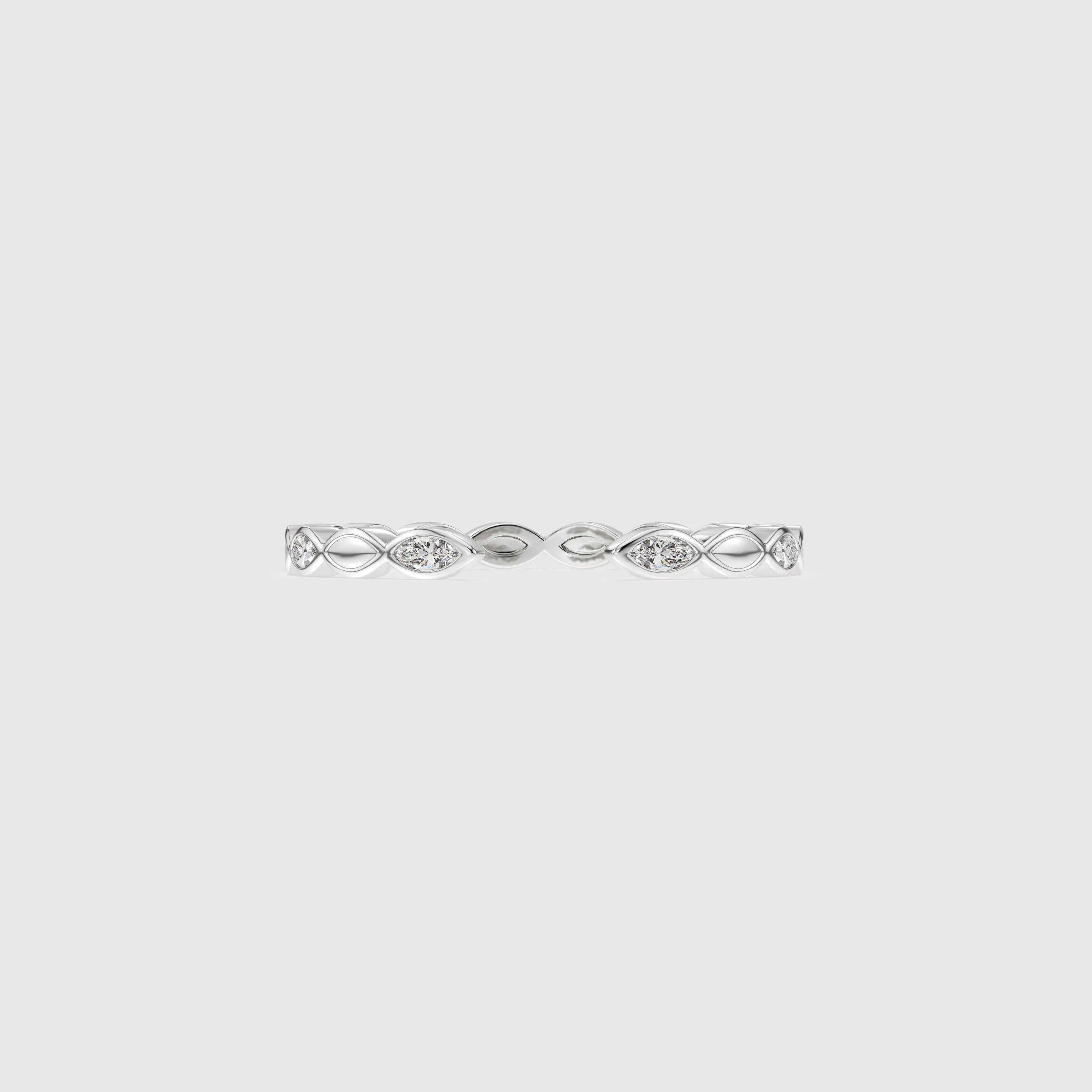 Bague minimaliste avec diamants en forme de poire et de rond