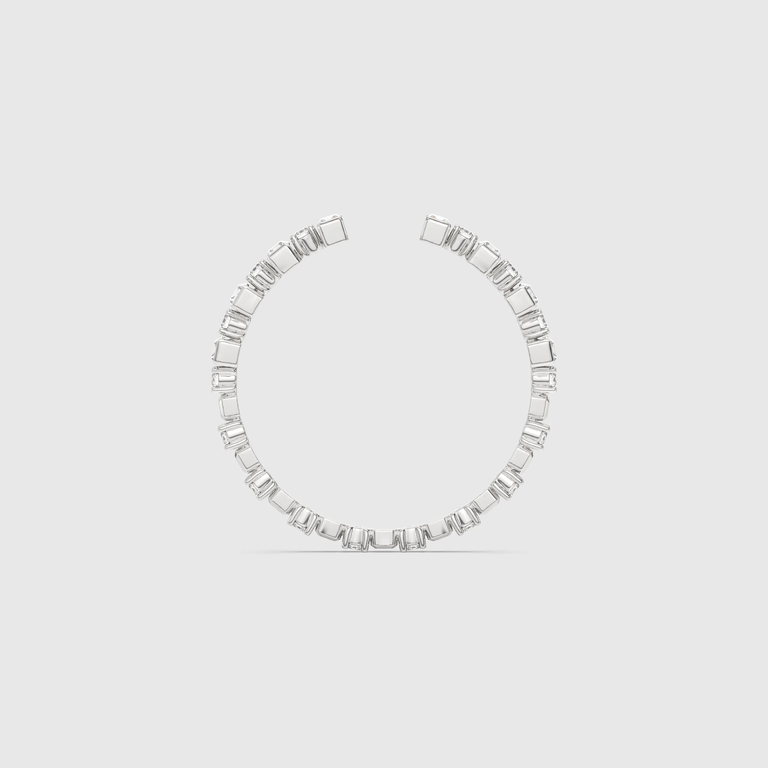 Bague minimaliste avec diamants en forme de poire et de rond