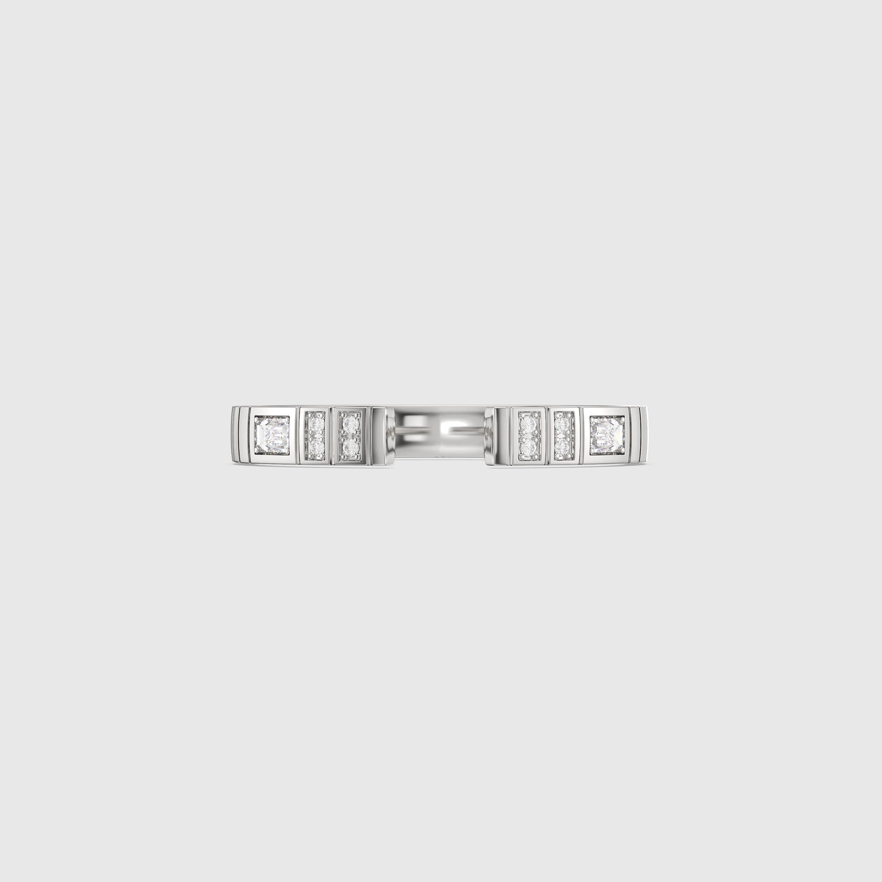 Bague minimaliste avec diamants en forme de poire et de rond