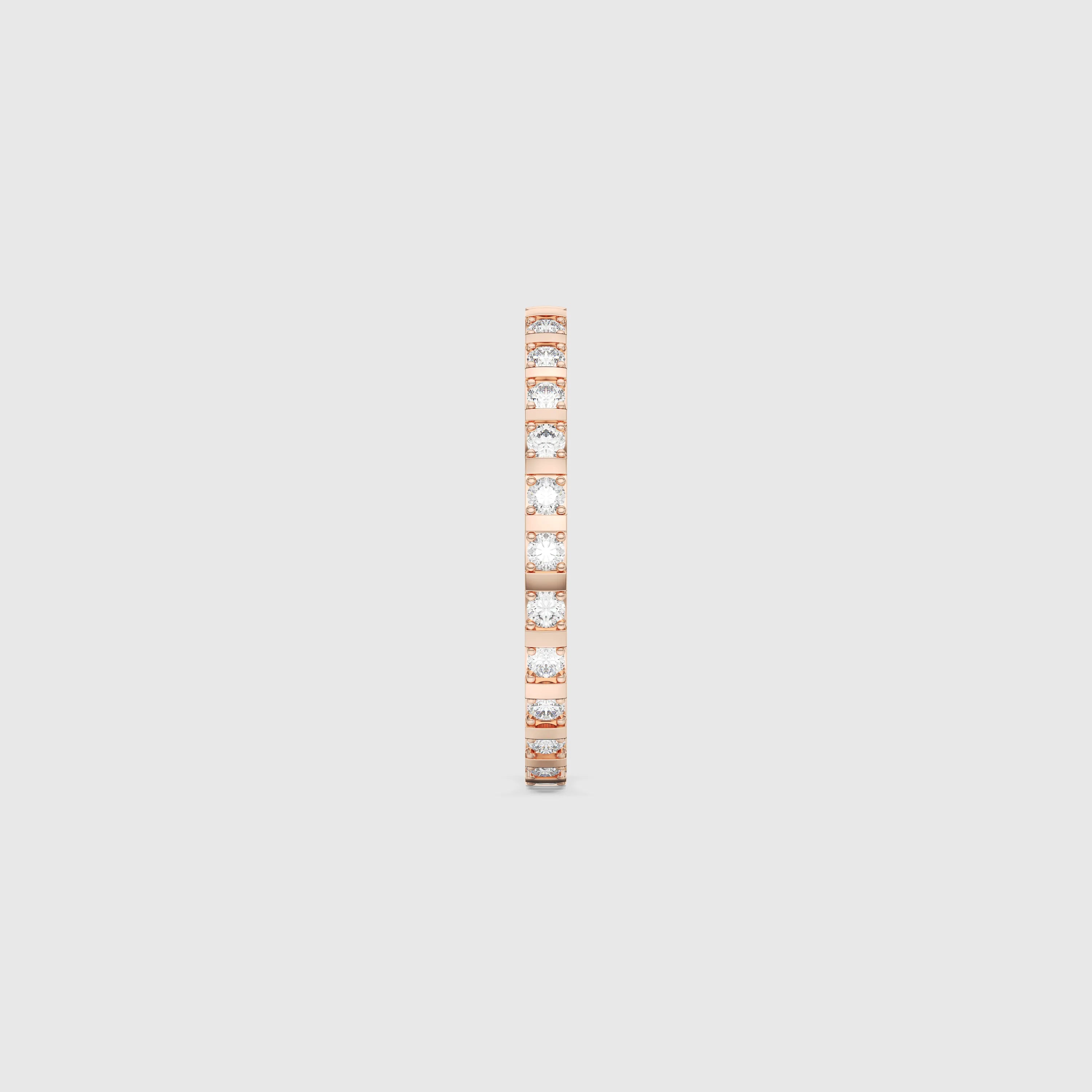 Bague minimaliste avec diamants en forme de poire et de rond