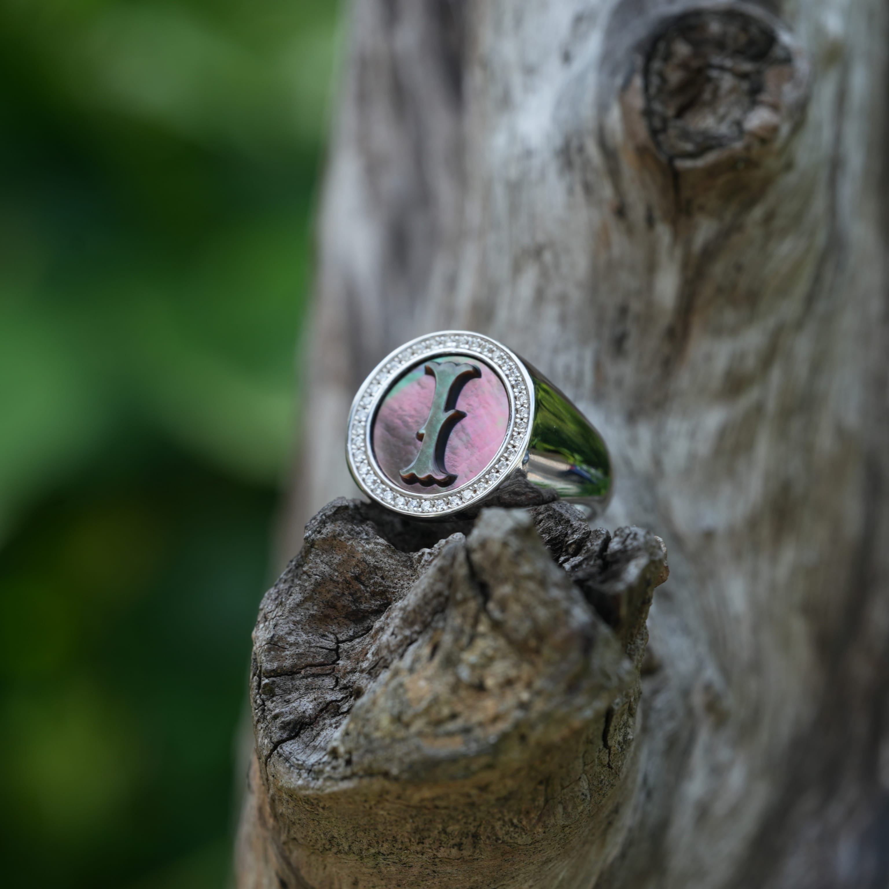 Initial I Letter Series Mother of Pearl and Diamond Signet Ring