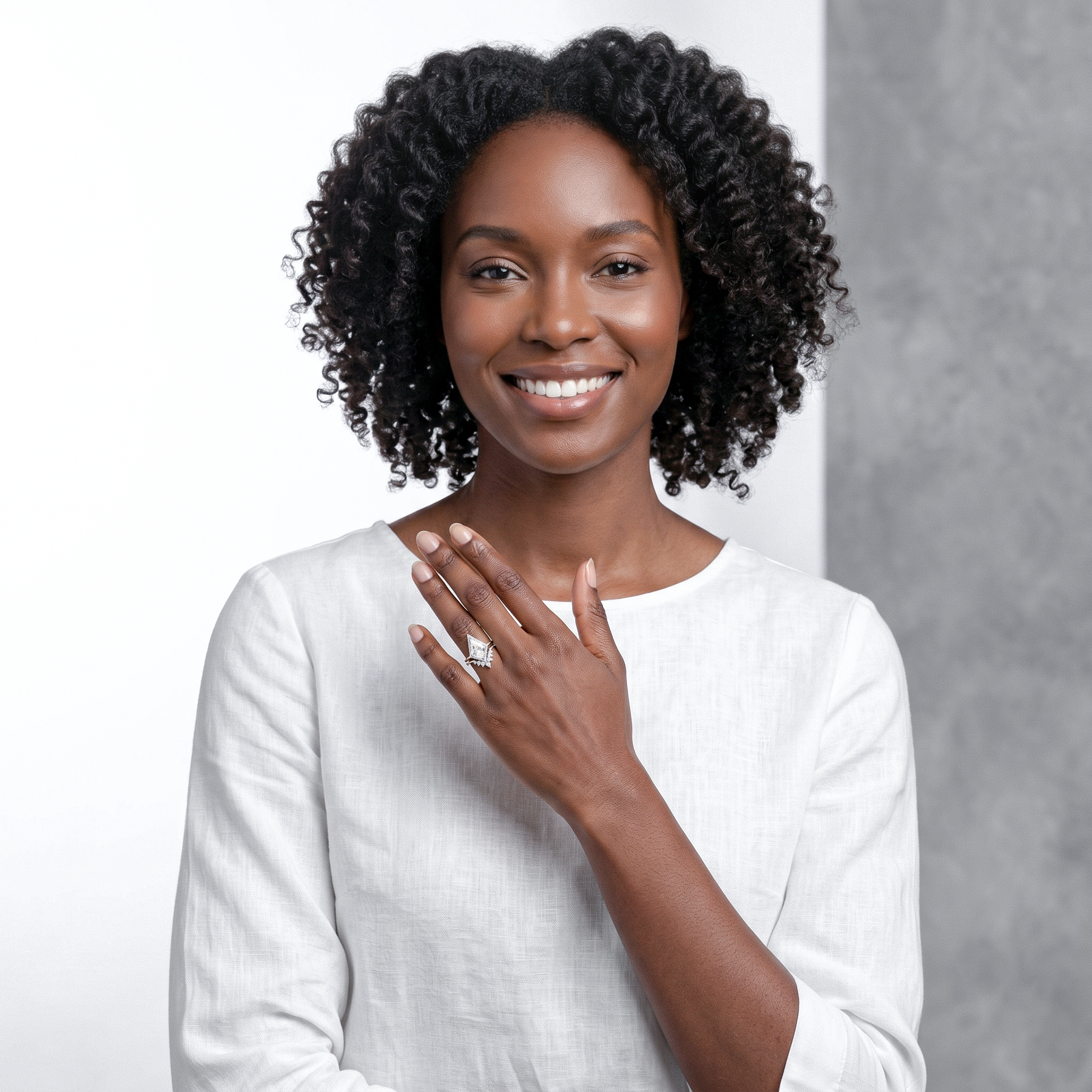 Woman wearing kite shape diamond ring set 2pcs with neutral background