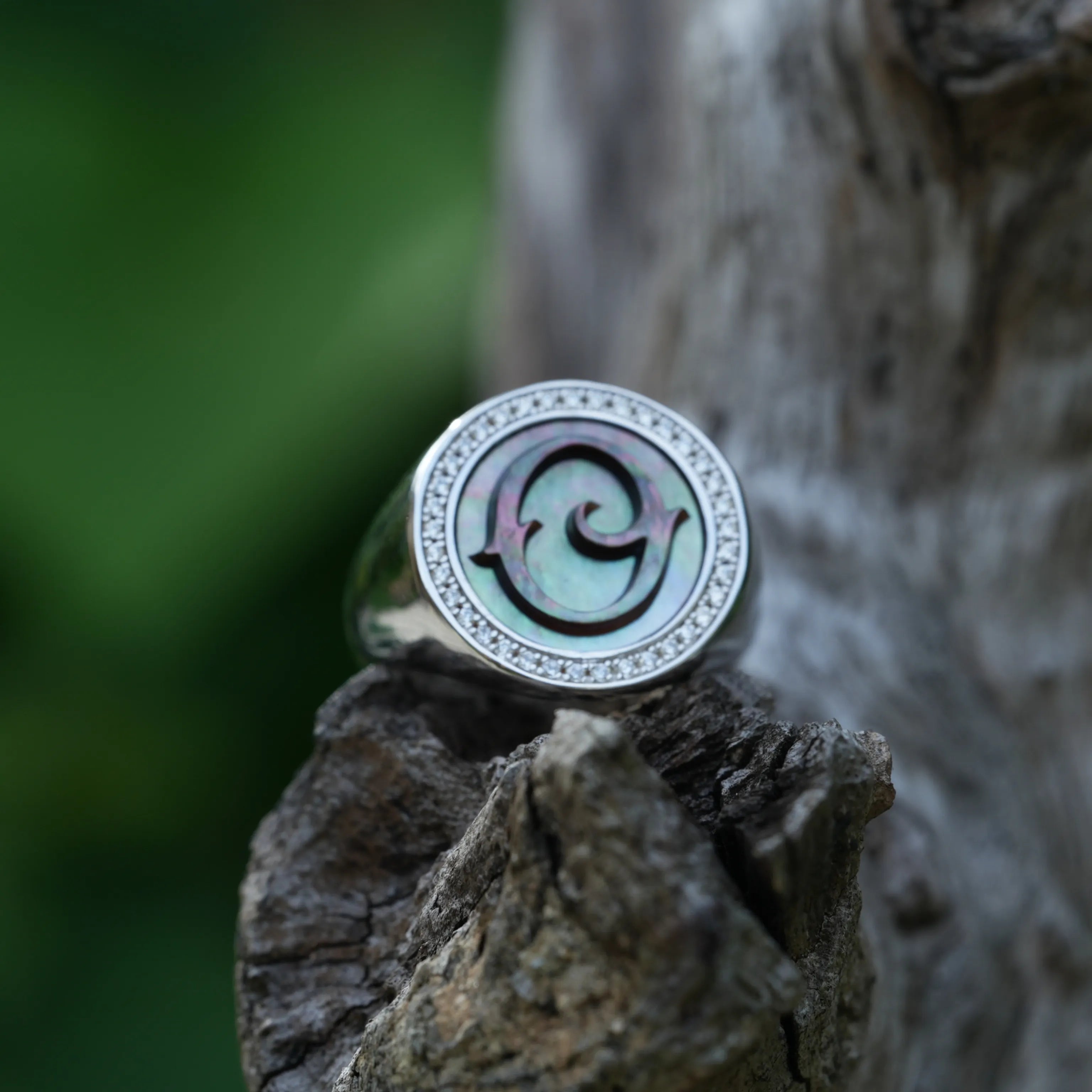 Initial O Letter Series Mother of Pearl and Diamond Signet Ring