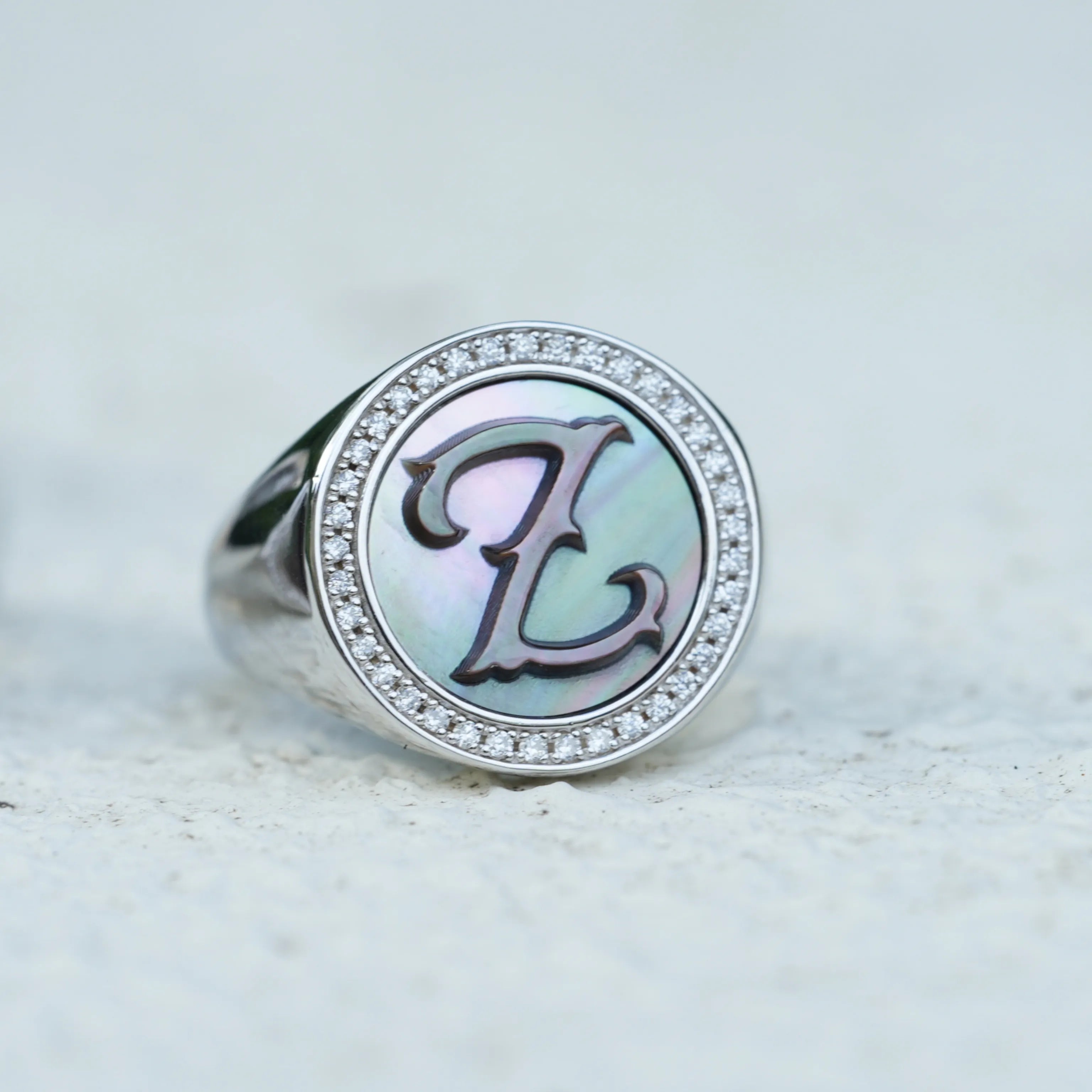 Custom Vintage Signet Alphabet Ring丨Initial Z