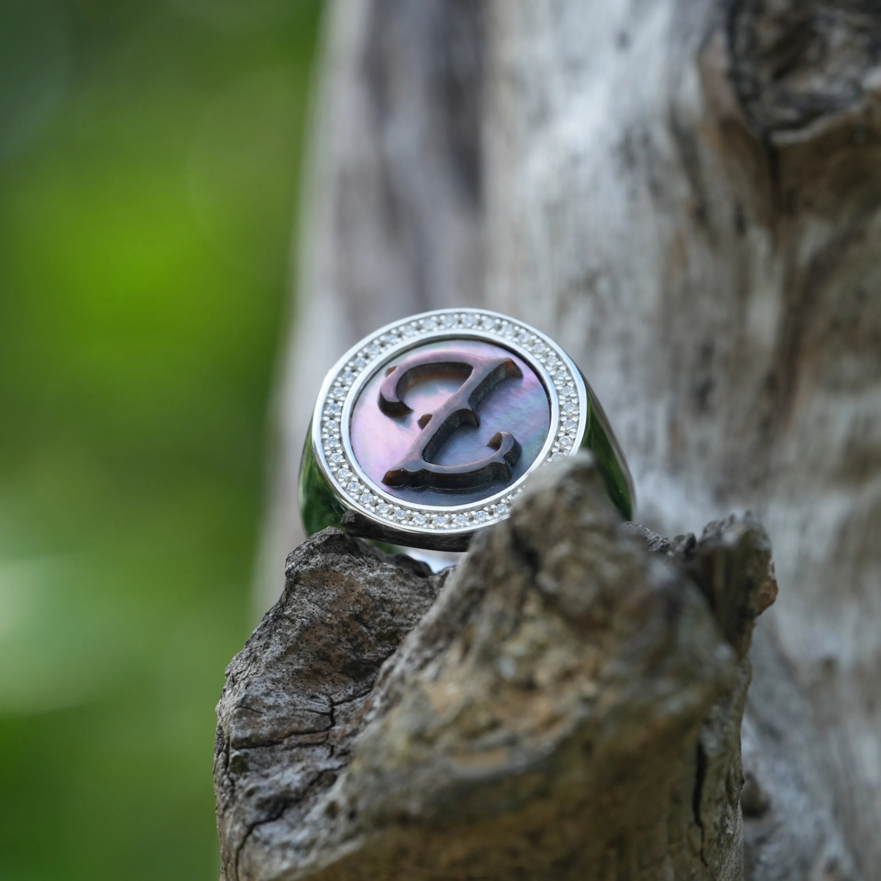 Custom Vintage Signet Alphabet Ring丨Initial Z