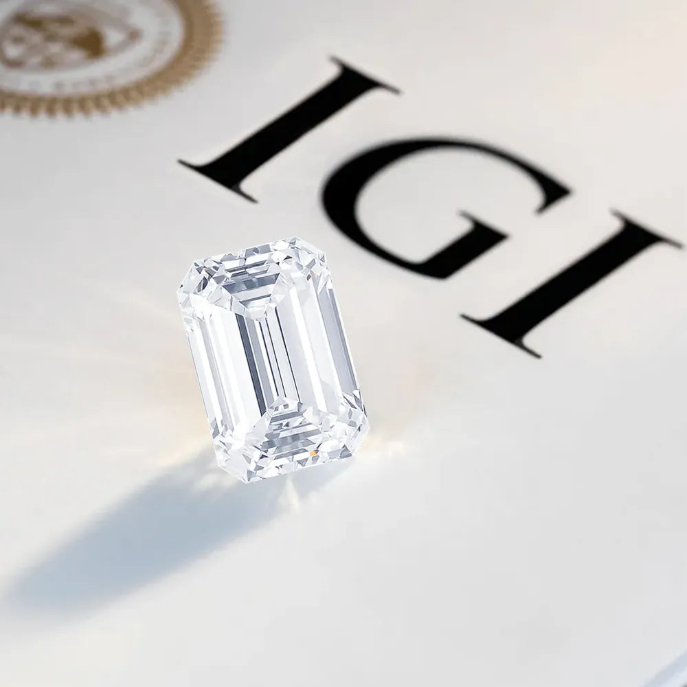 Emerald cut diamond on IGI certificate
