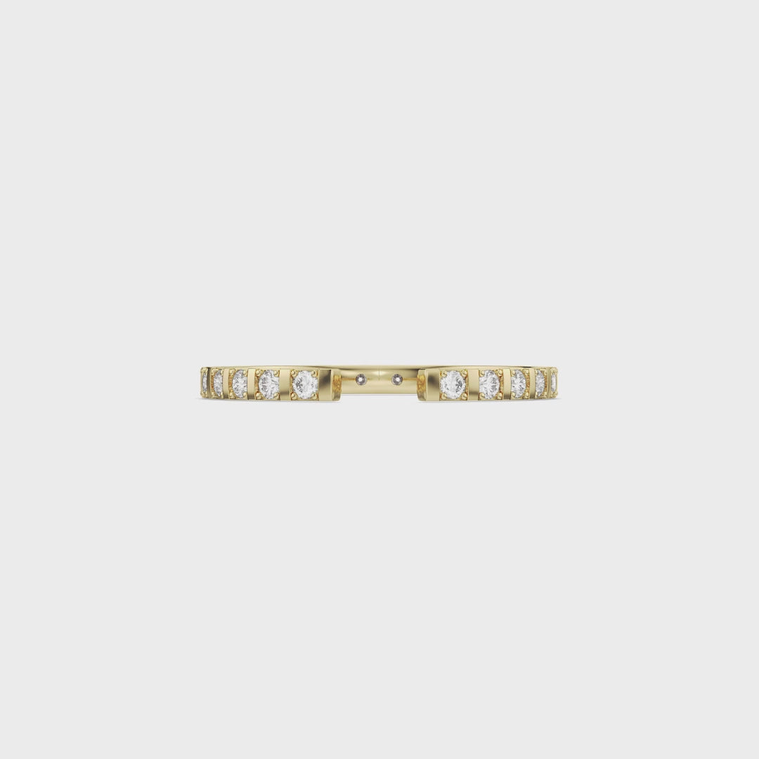 Bague minimaliste avec diamants en forme de poire et de rond