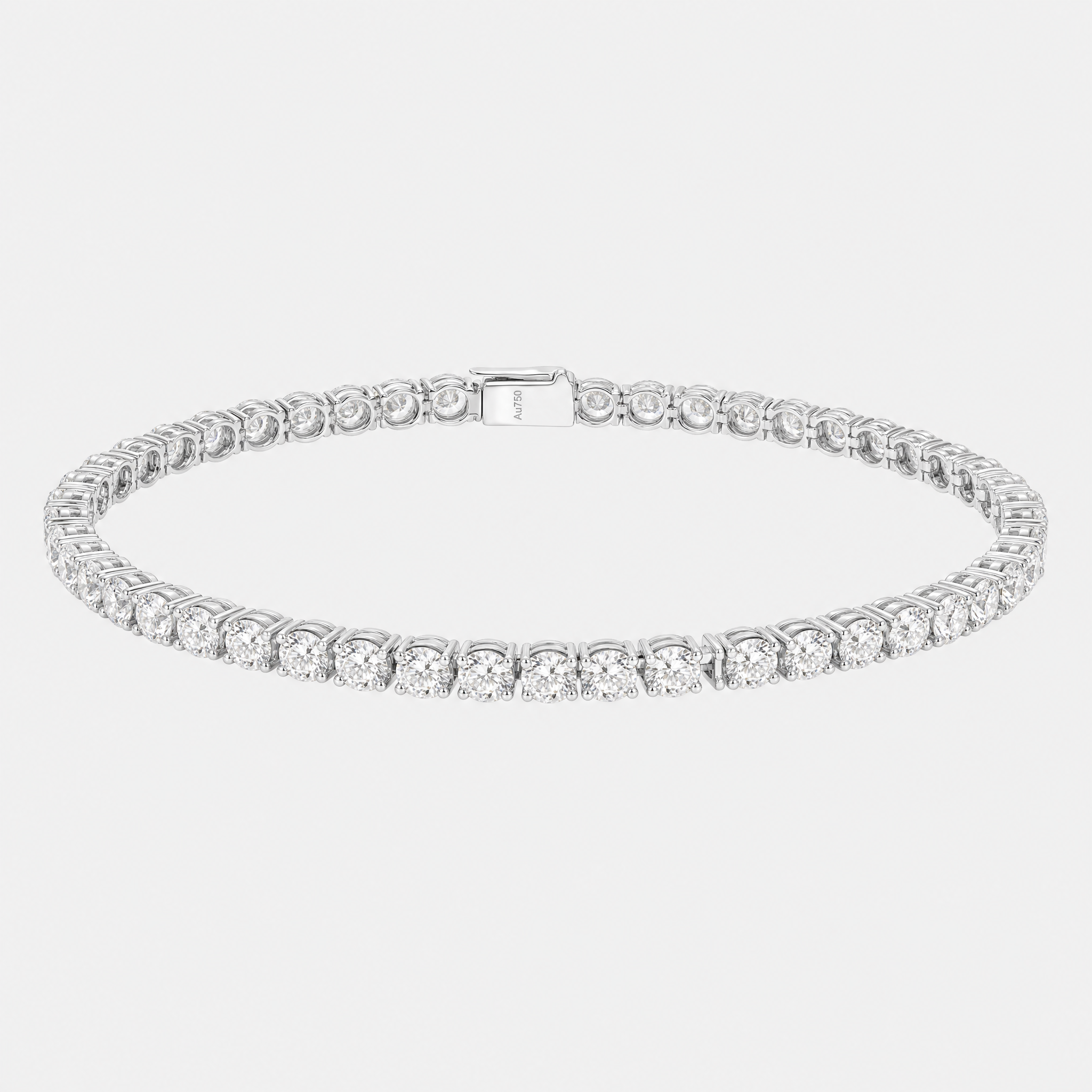 5.3cts round cut diamond tennis chian in white gold 