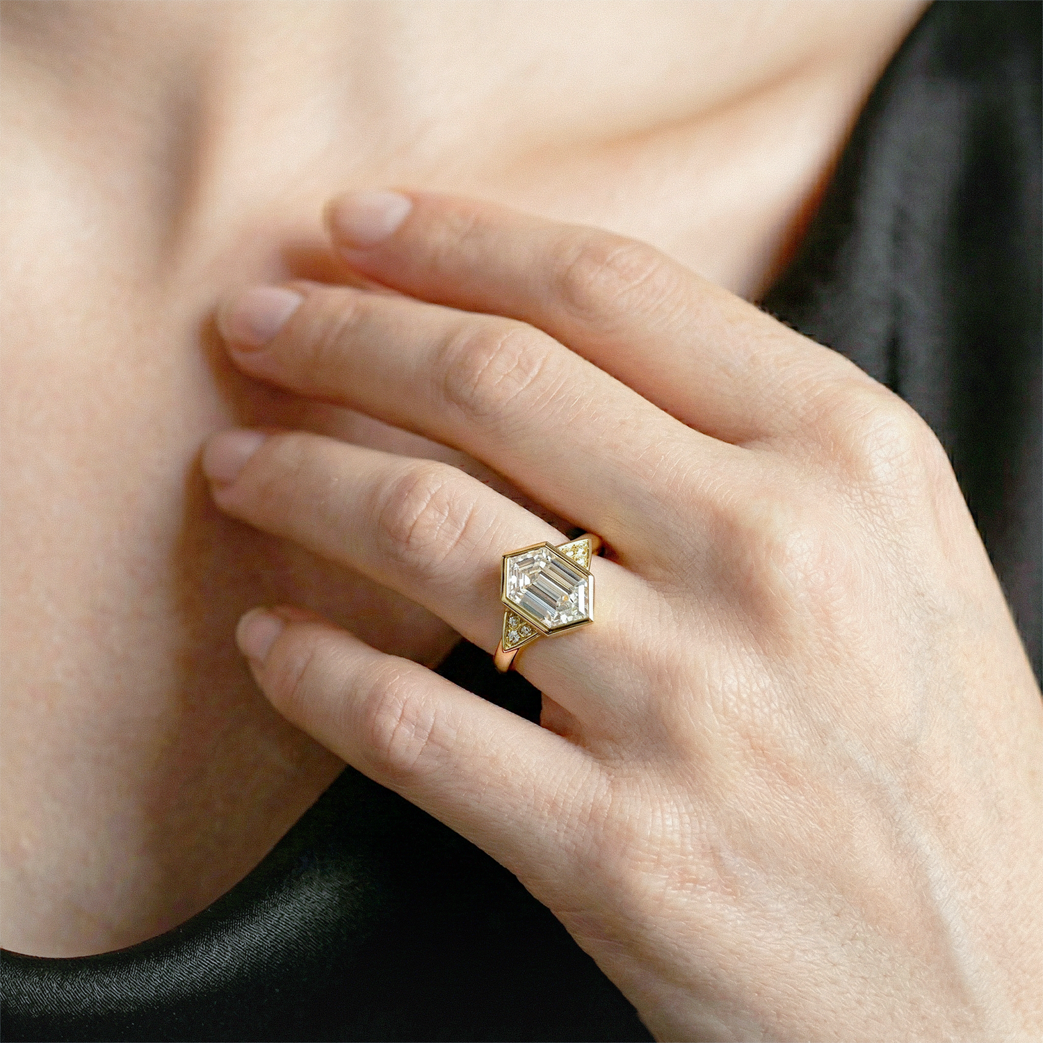 Aegis | 1-3cts Hexagon Lab Diamond Ring with Iris Flora