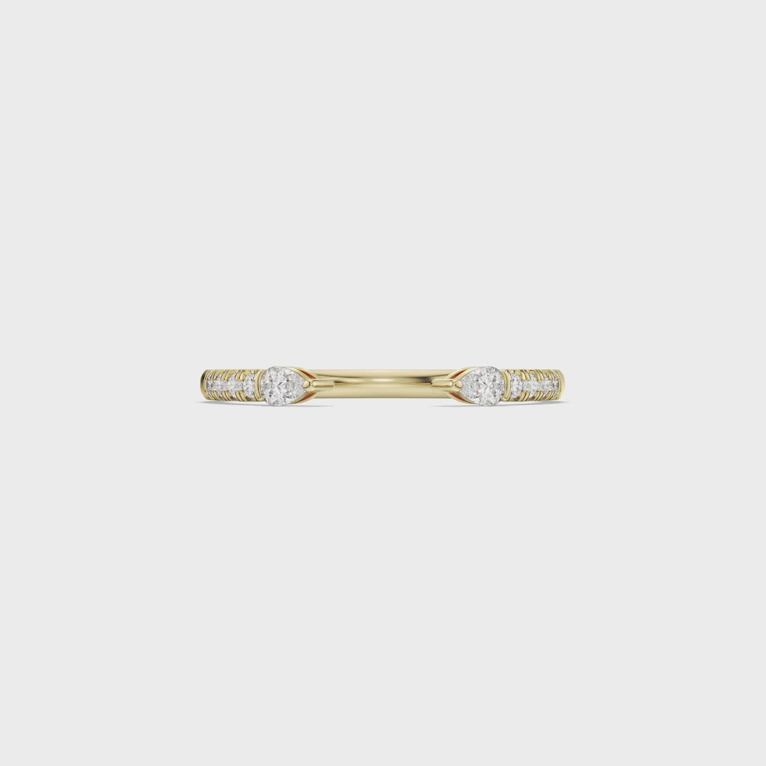 Bague minimaliste avec diamants en forme de poire et de rond