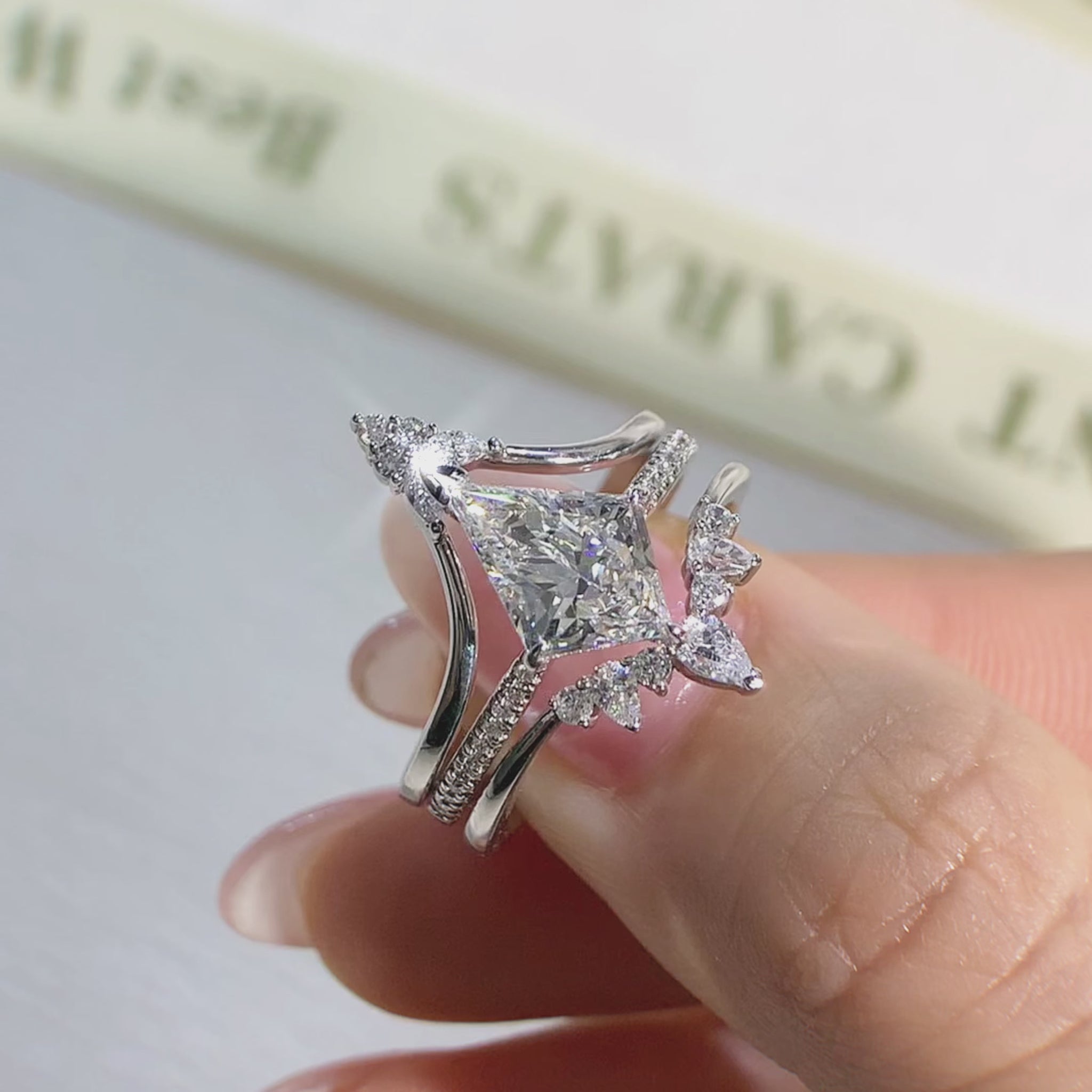 kite cut diamond  white gold ring set 3pcs