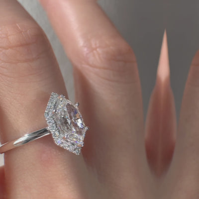 2cts Dutch -cut Hexagon Halo Diamnd Ring 