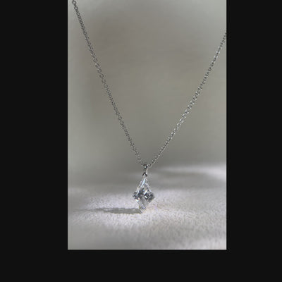 Video showing a kite-cut solitaire pendant from multiple angles.