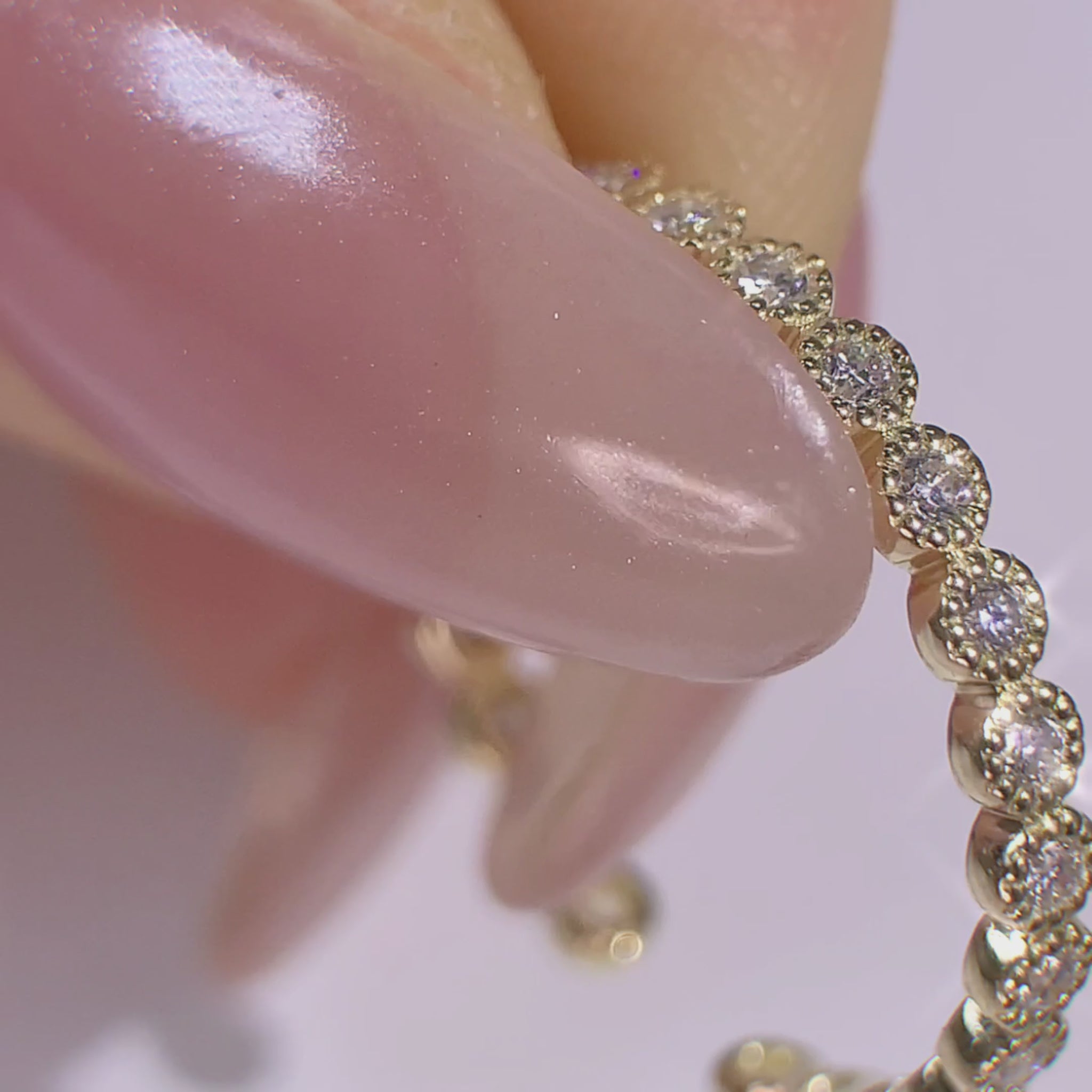 Milgrain Pavé  Round Diamond yellow gold band